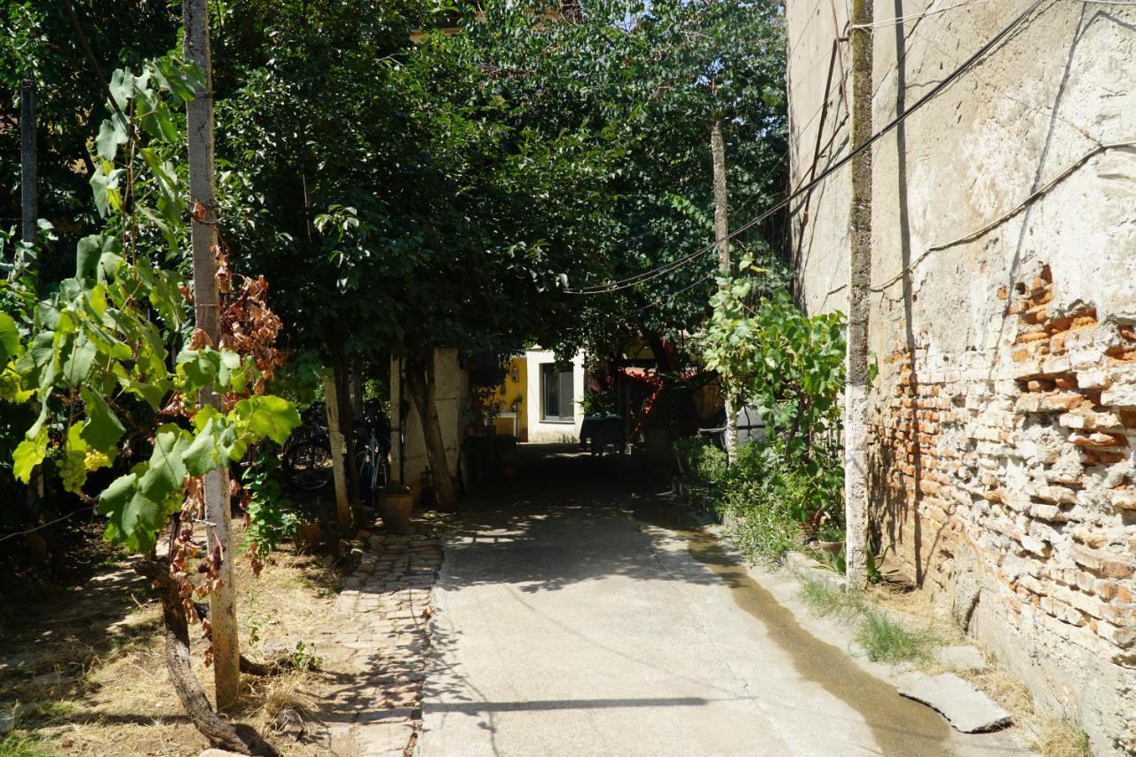 Albaniantrip Rooms And Apartments Тирана Екстер'єр фото